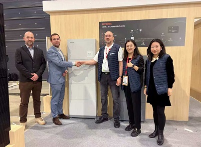 DMEGC ESS Unveils Residential Battery Range and Announces Partnership with VOLTANEO at EnerGaïa Forum 2025
